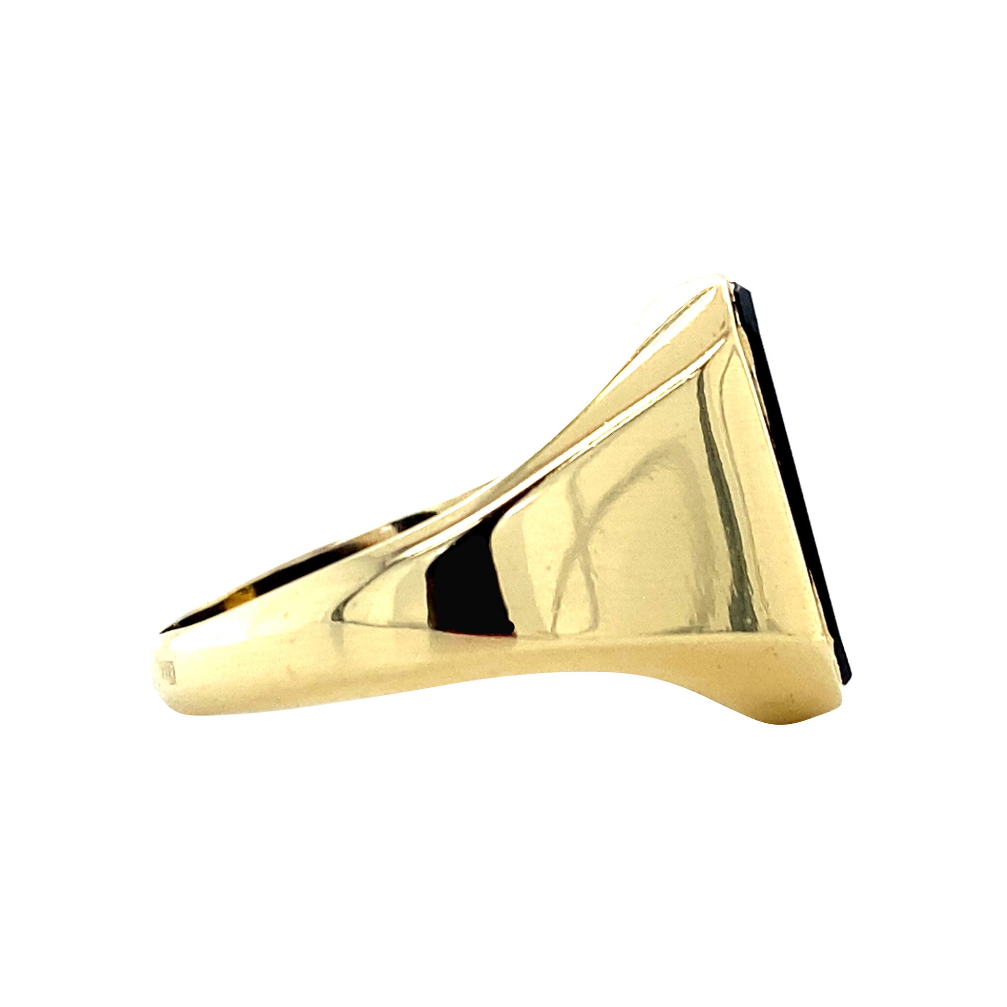 Gold vintage signet ring with onyx 14 kt