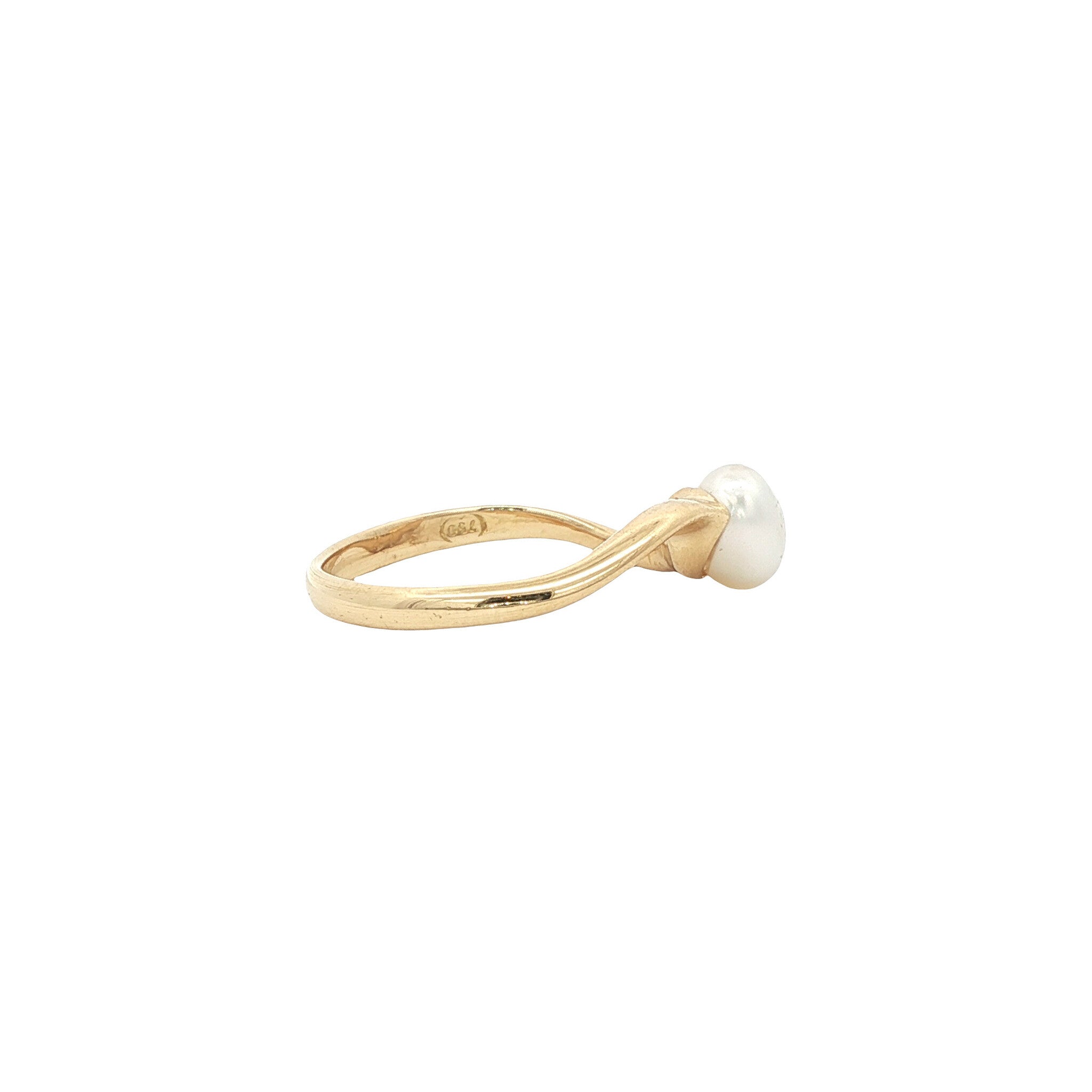 Gouden ring met parel 18 kt