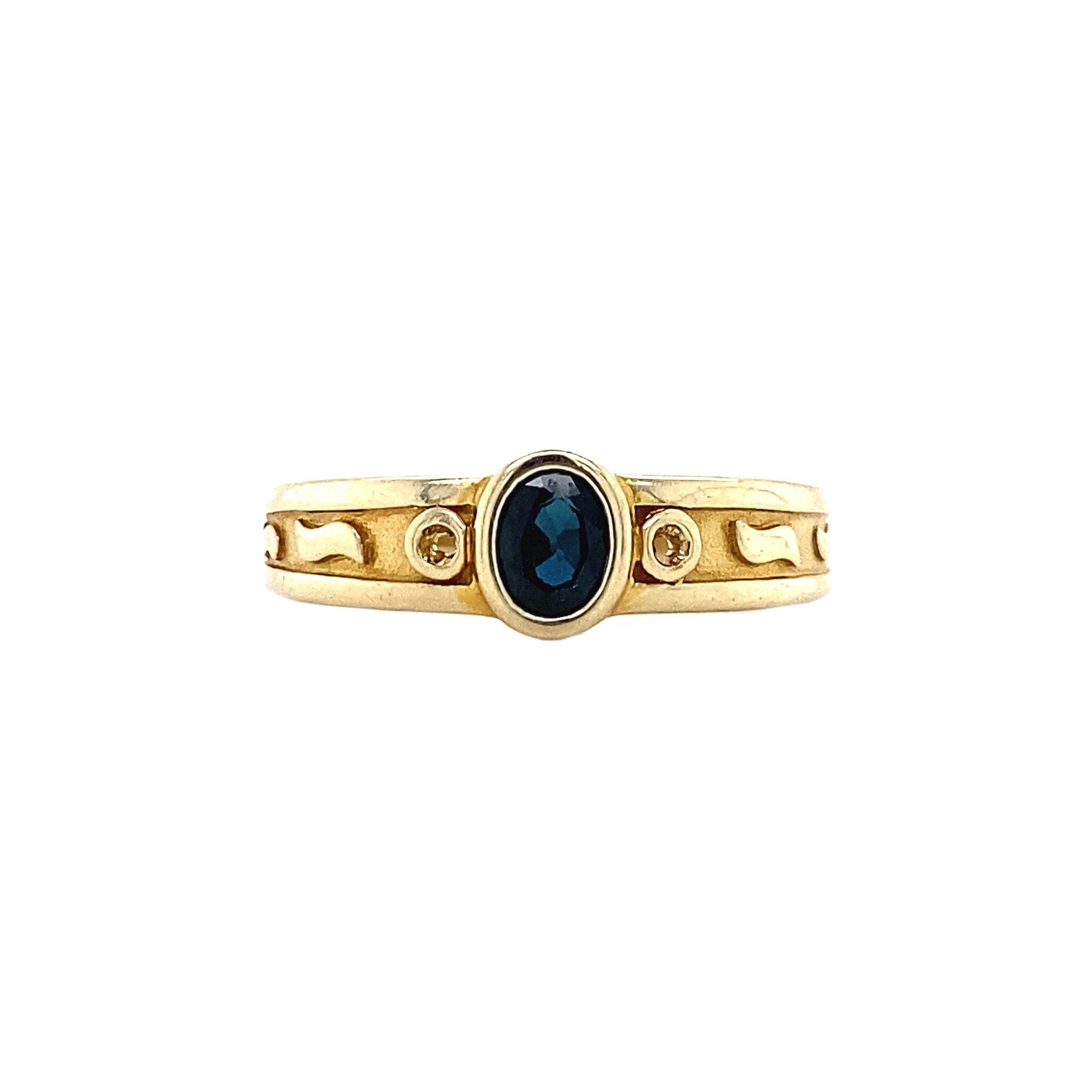 Sapphire ring, 9 kt
