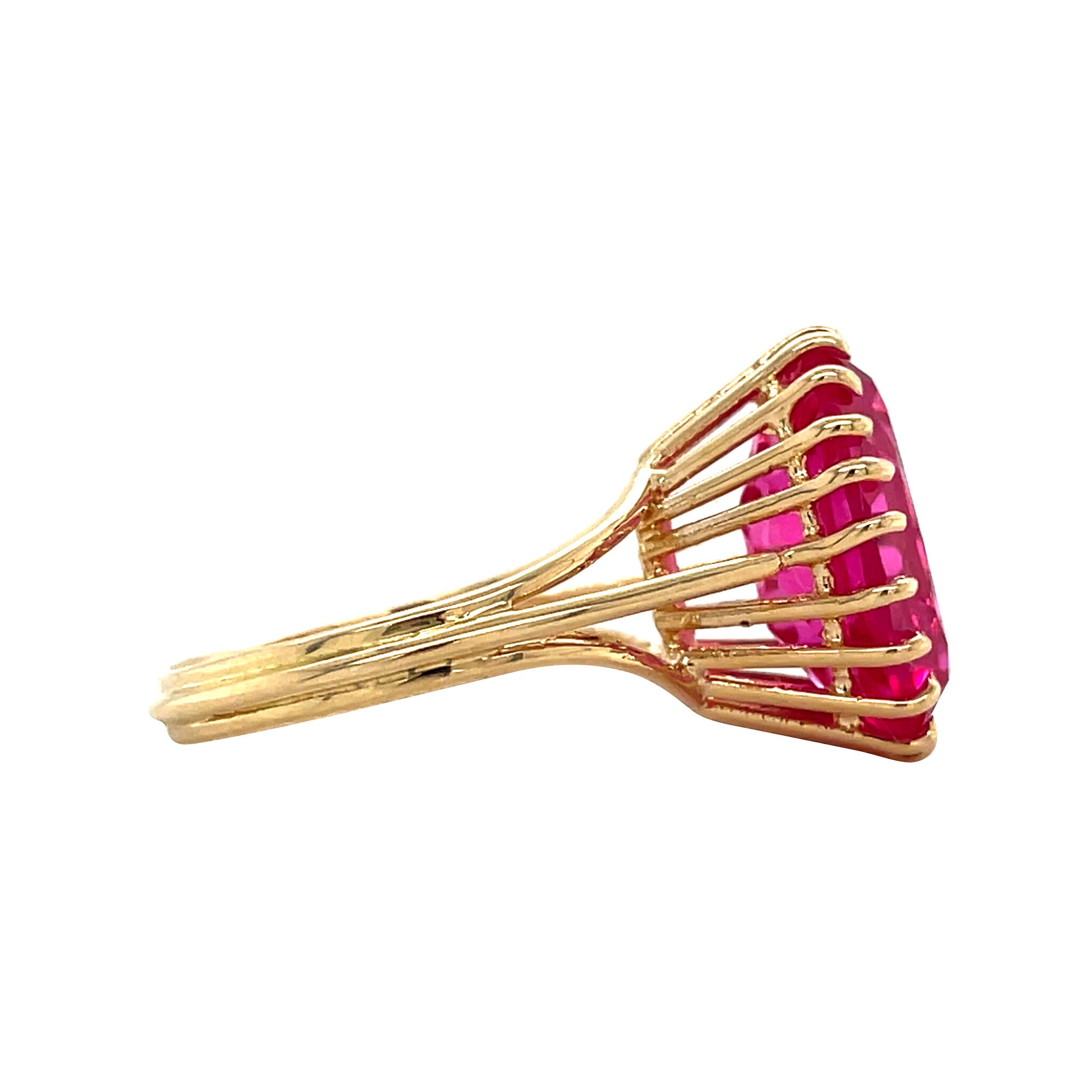 Gold vintage ring with ruby 18 kt