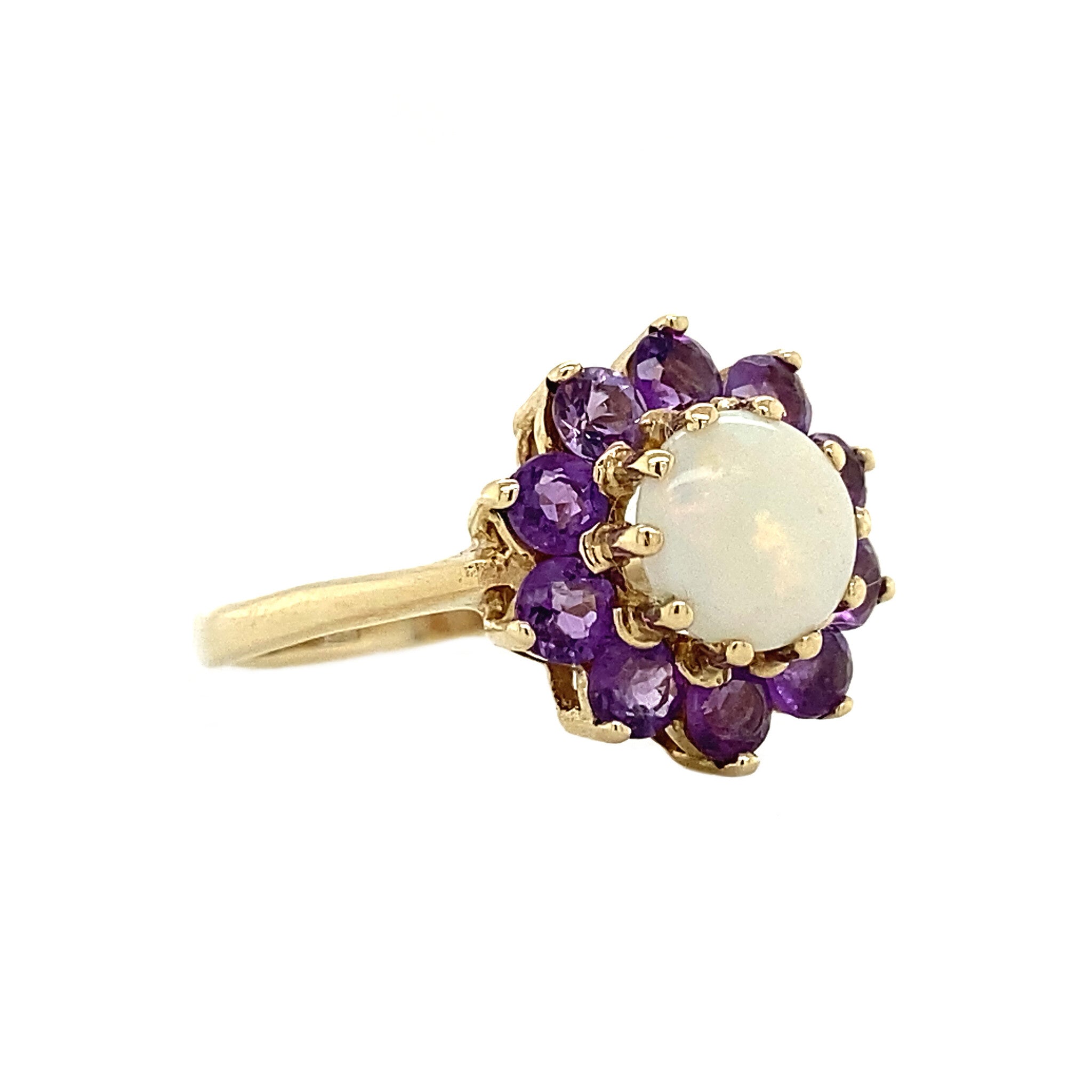 Entourage ring with opal and amethyst 9 krt