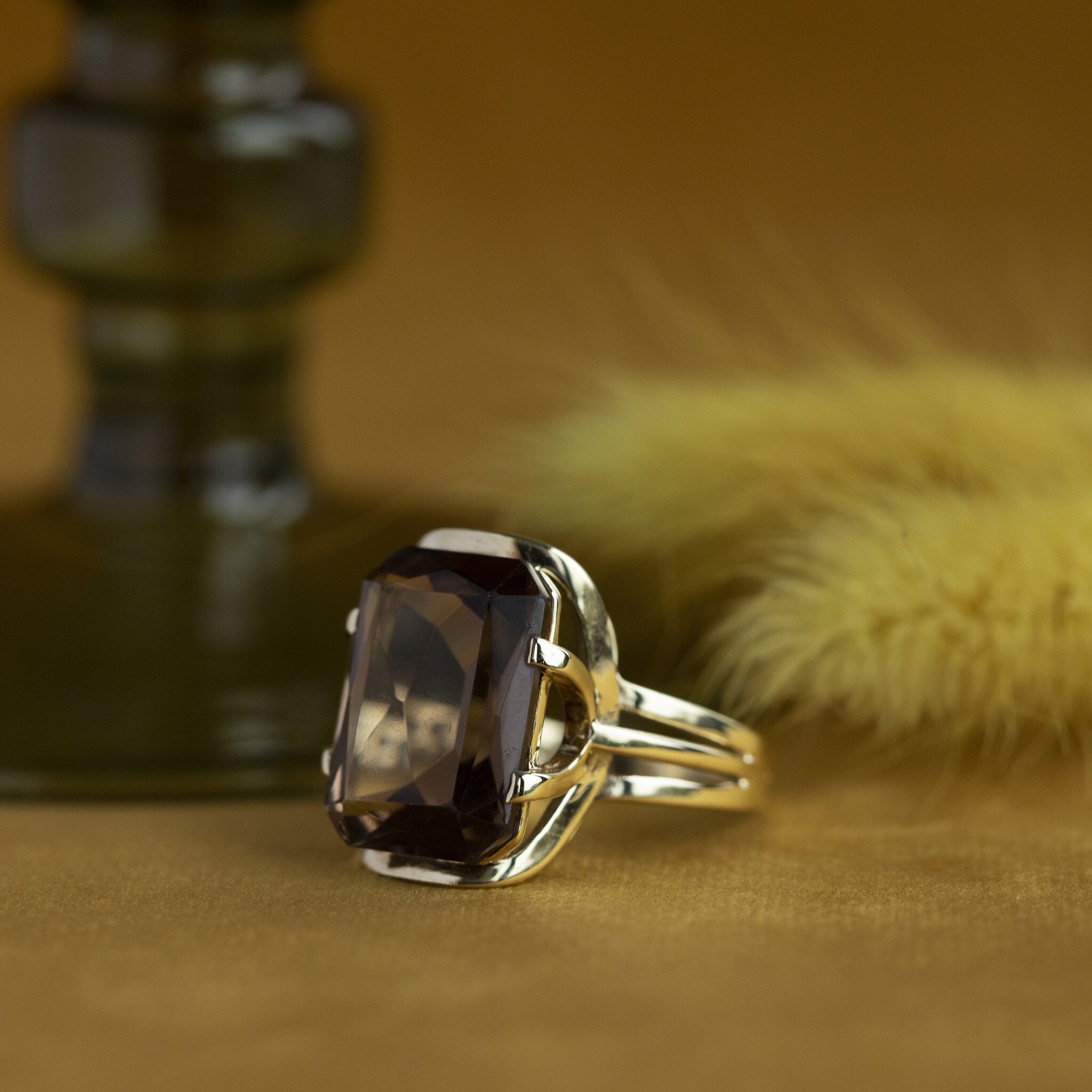 Gold ring with smoky topaz 14 krt