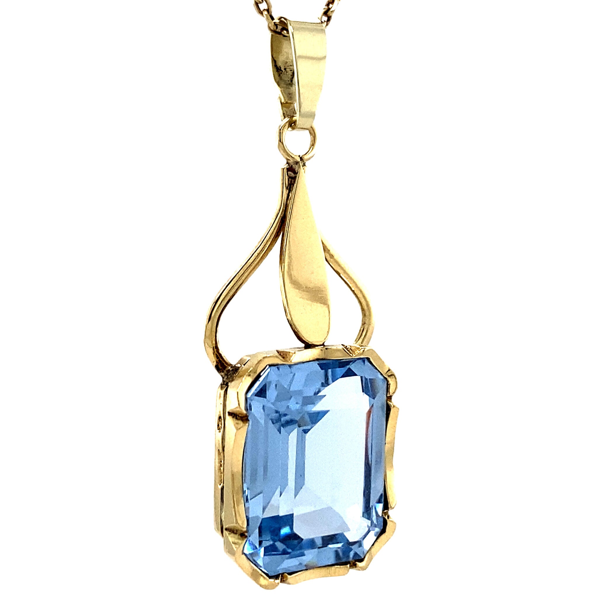 Gouden hanger met blauwe spinel 14 krt