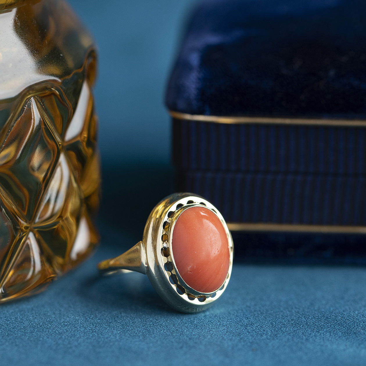 14 kt gold ring with blood coral