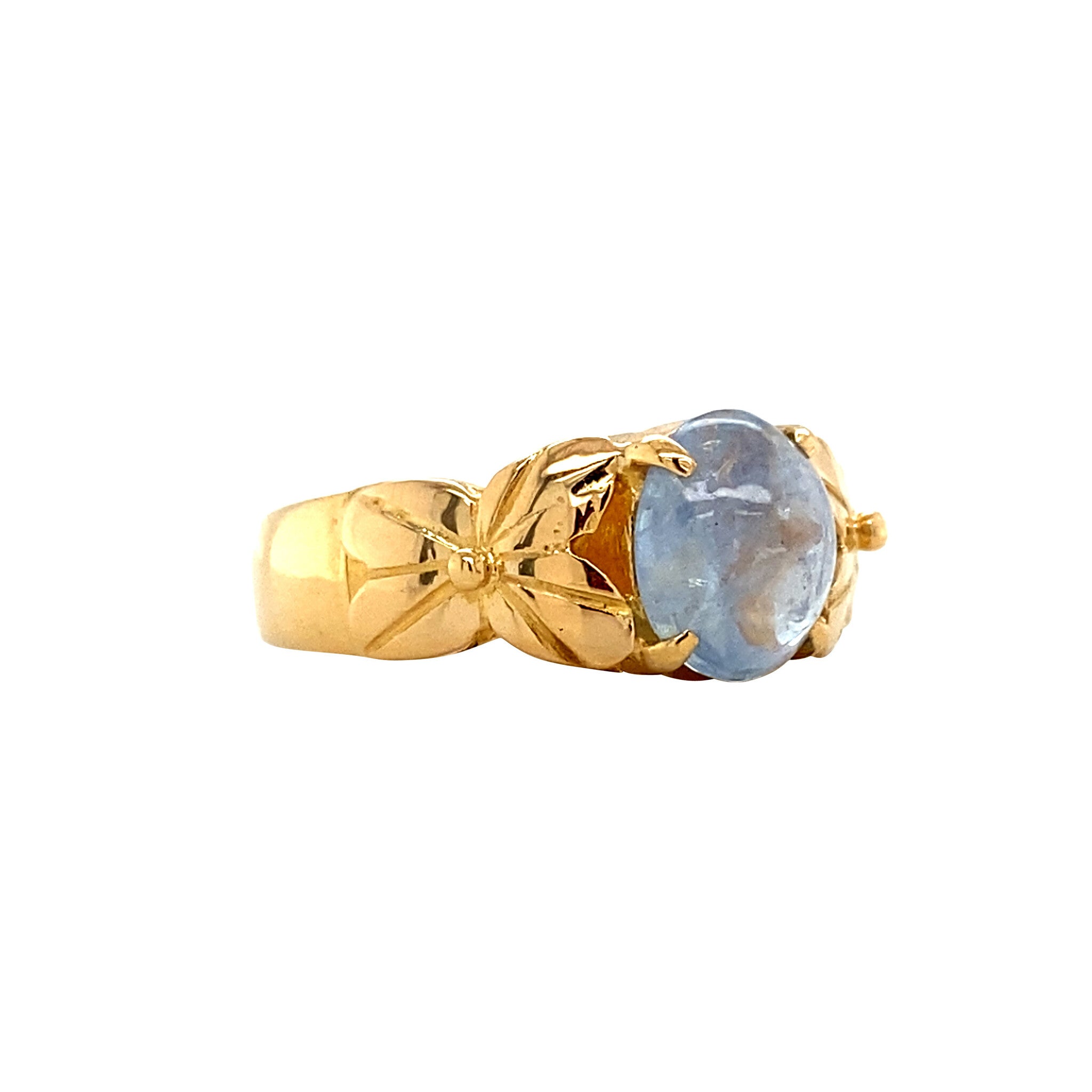 Gouden vintage ring met stersaffier 20 krt