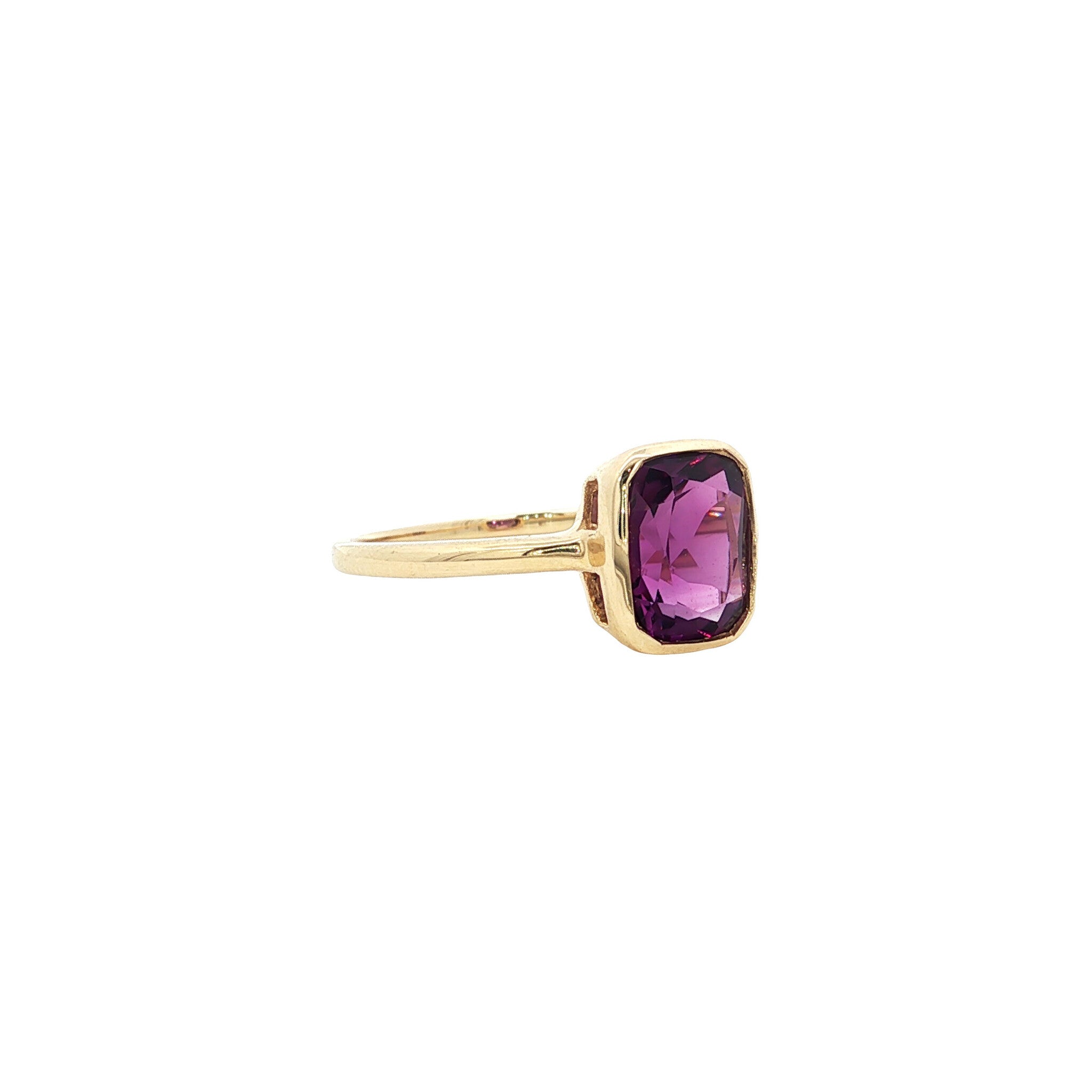 Ring with amethyst 9 kt