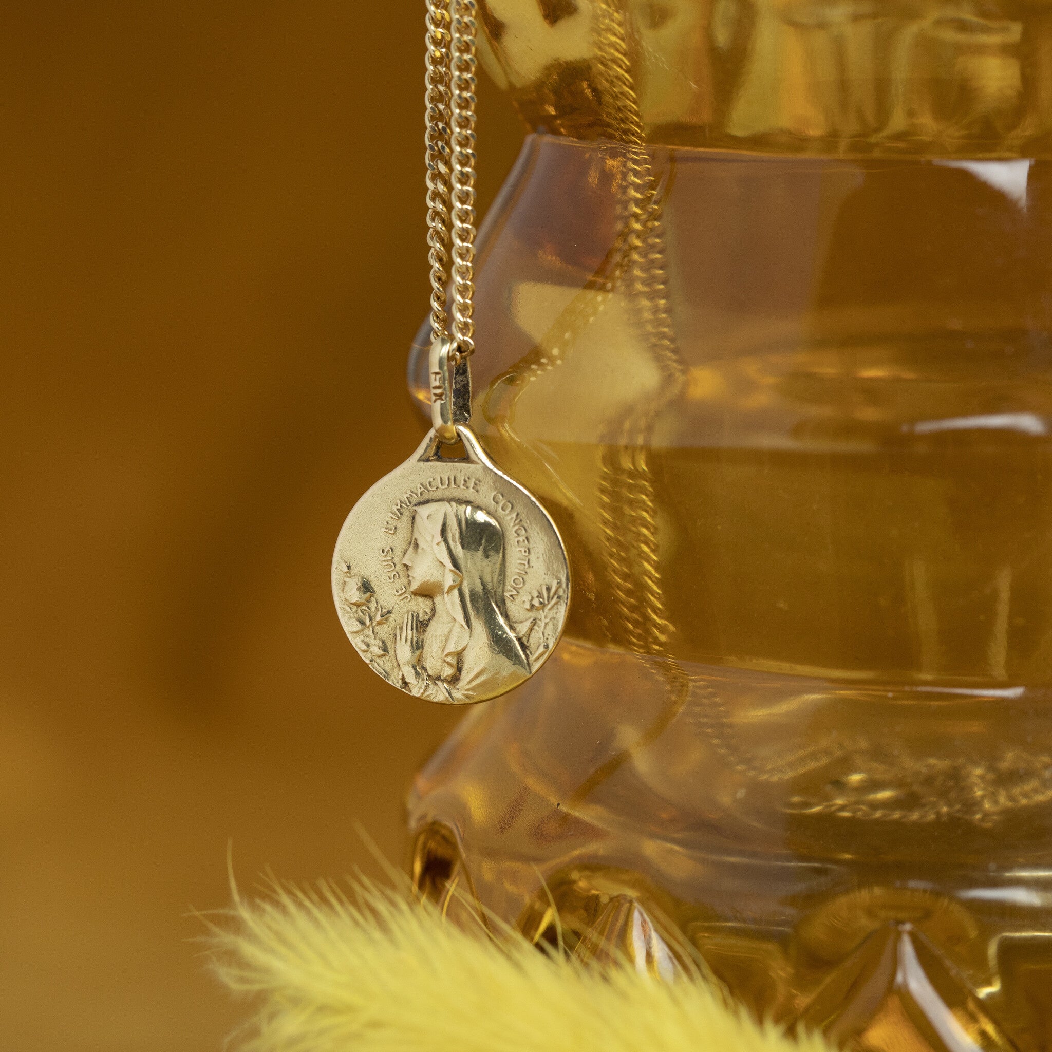 Gouden hanger heilige Maria 14 krt