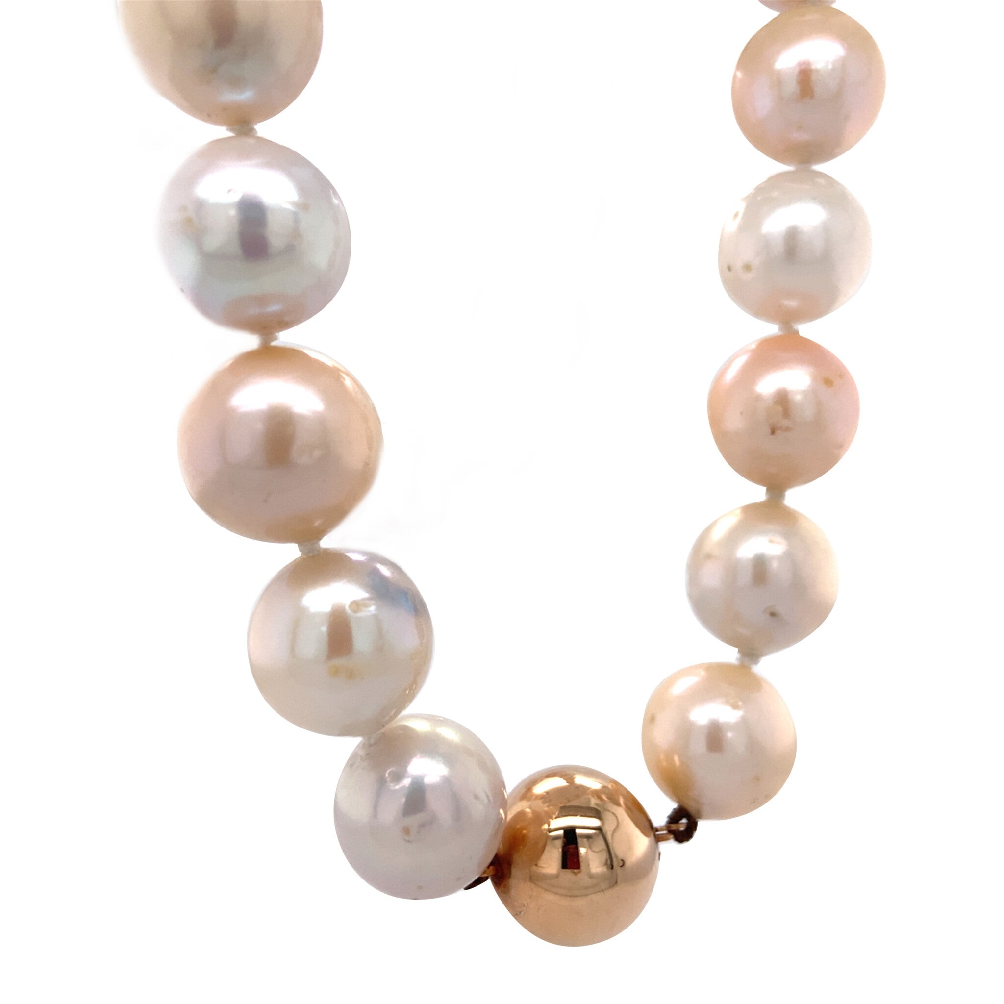Vintage pearl necklace with a gold clasp 14 kt