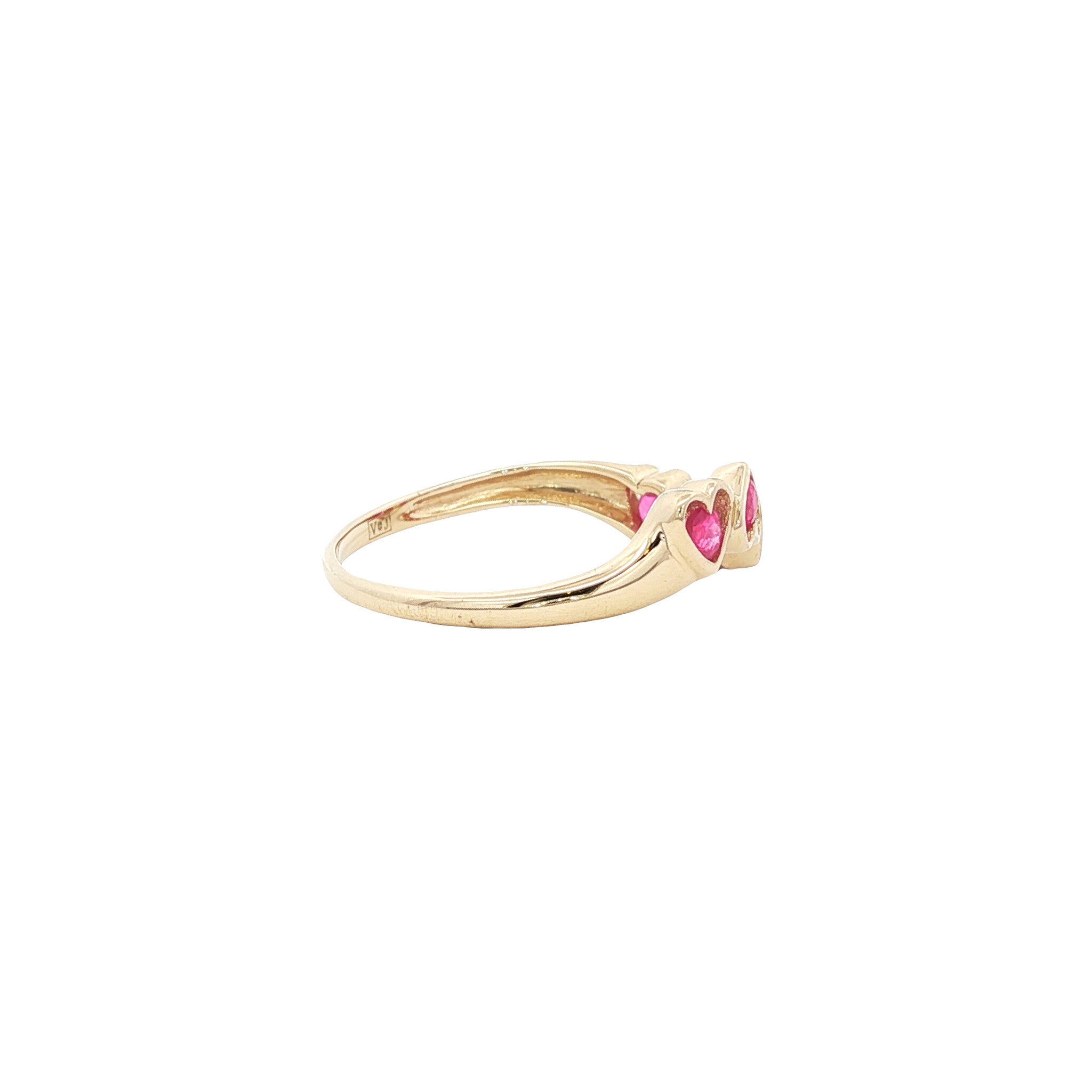 Ring with ruby 9 kt
