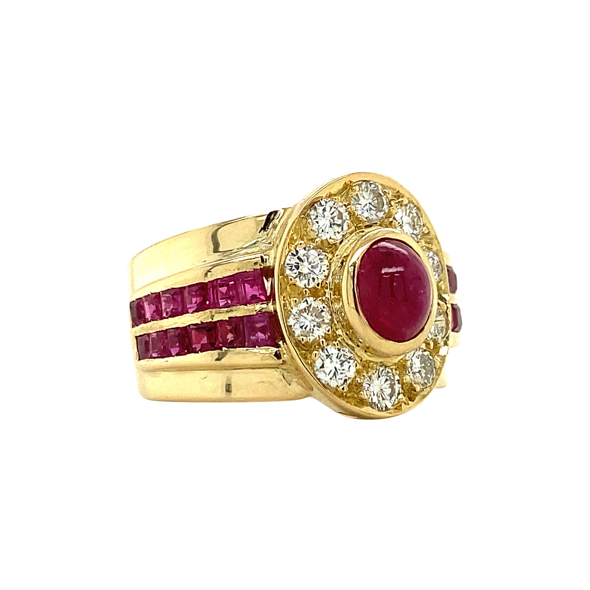 Gold vintage entourage ring with ruby and diamond 14 kt