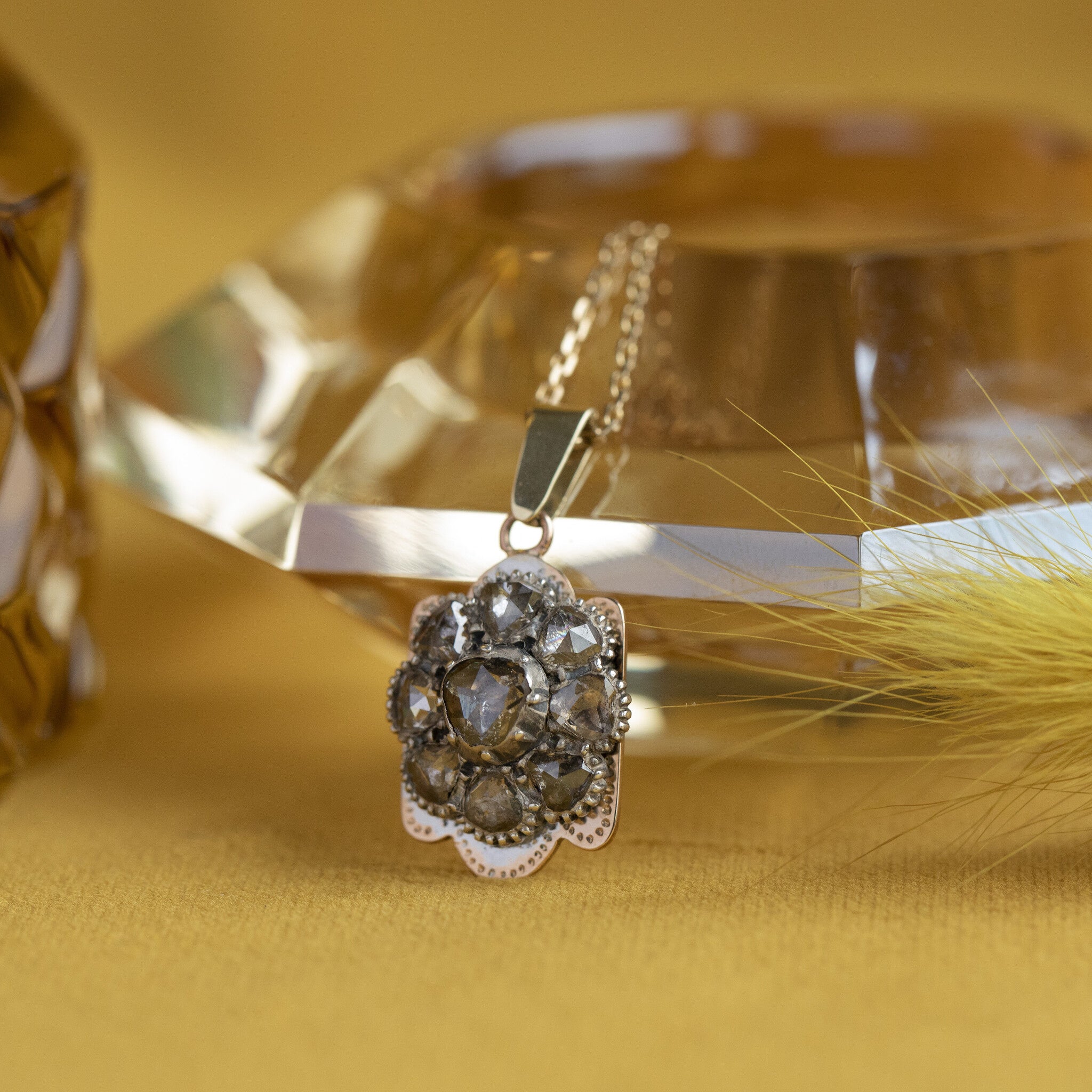 Gouden hanger met roosdiamant 14 krt/925