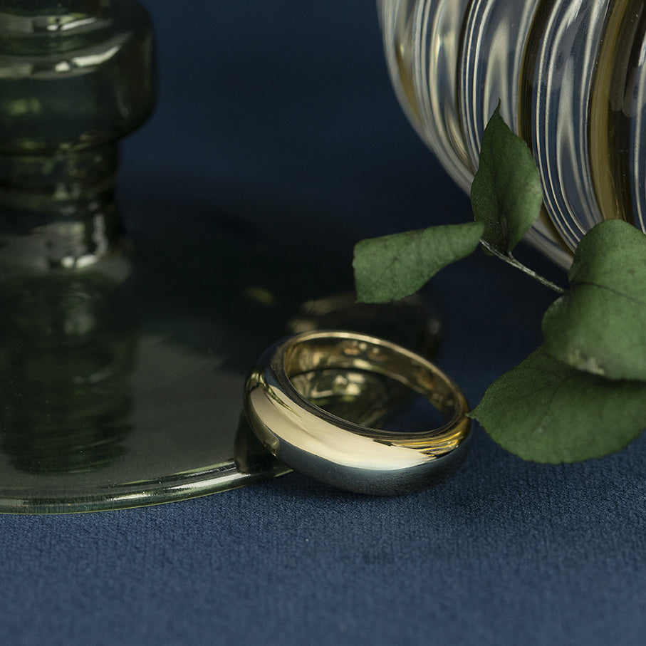 14 kt vintage gold balloon ring
