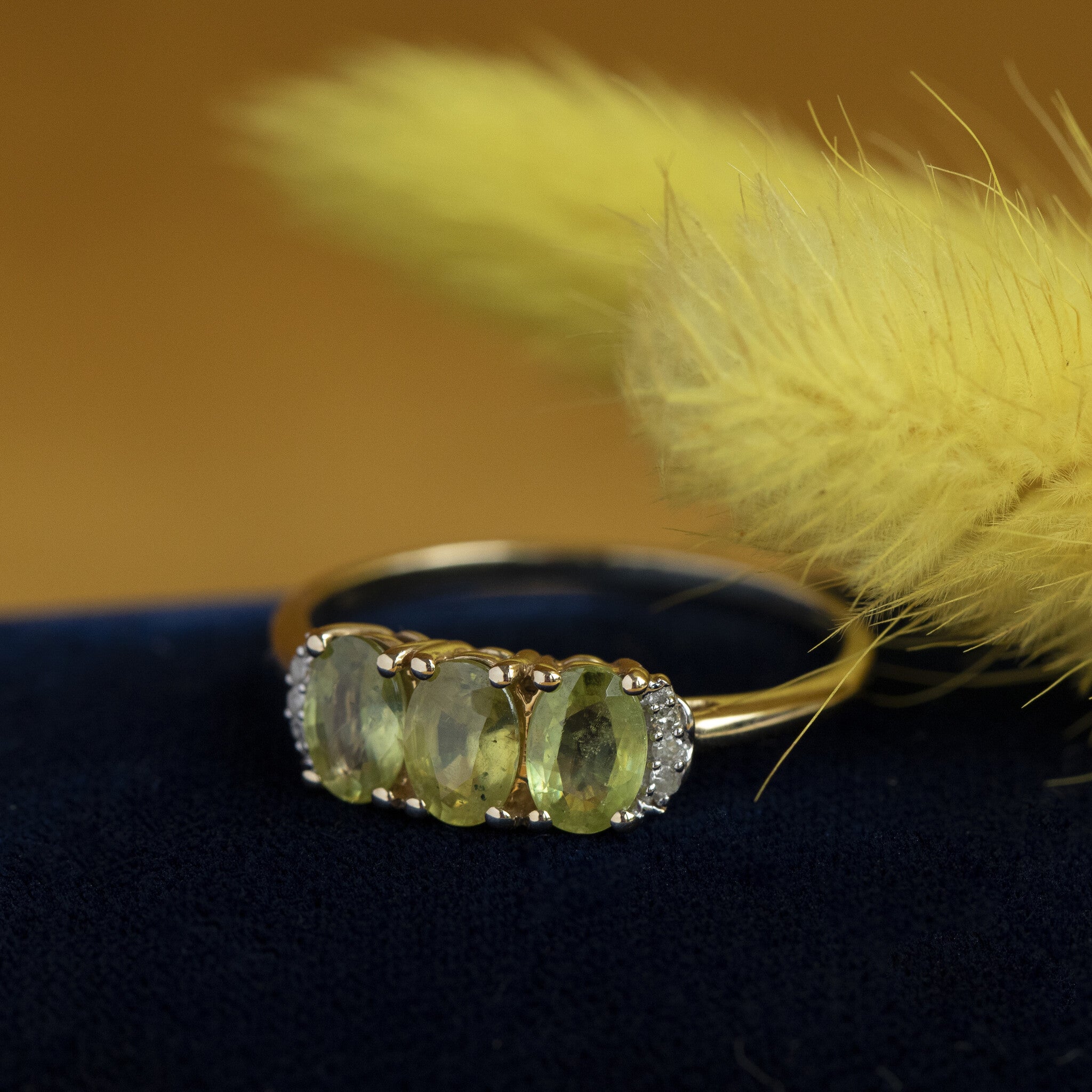 Ring met quartz en diamant 9 krt