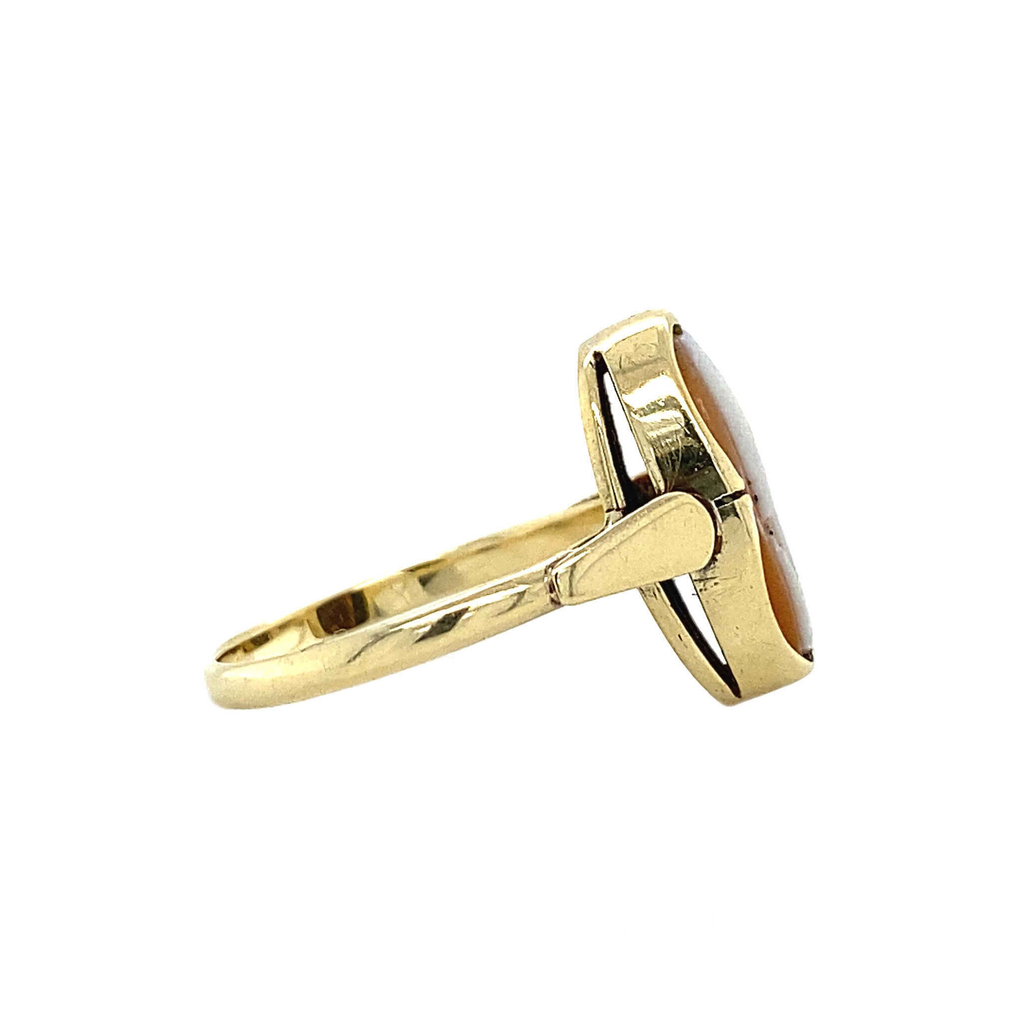 Gold ring with cameo, 14 kt