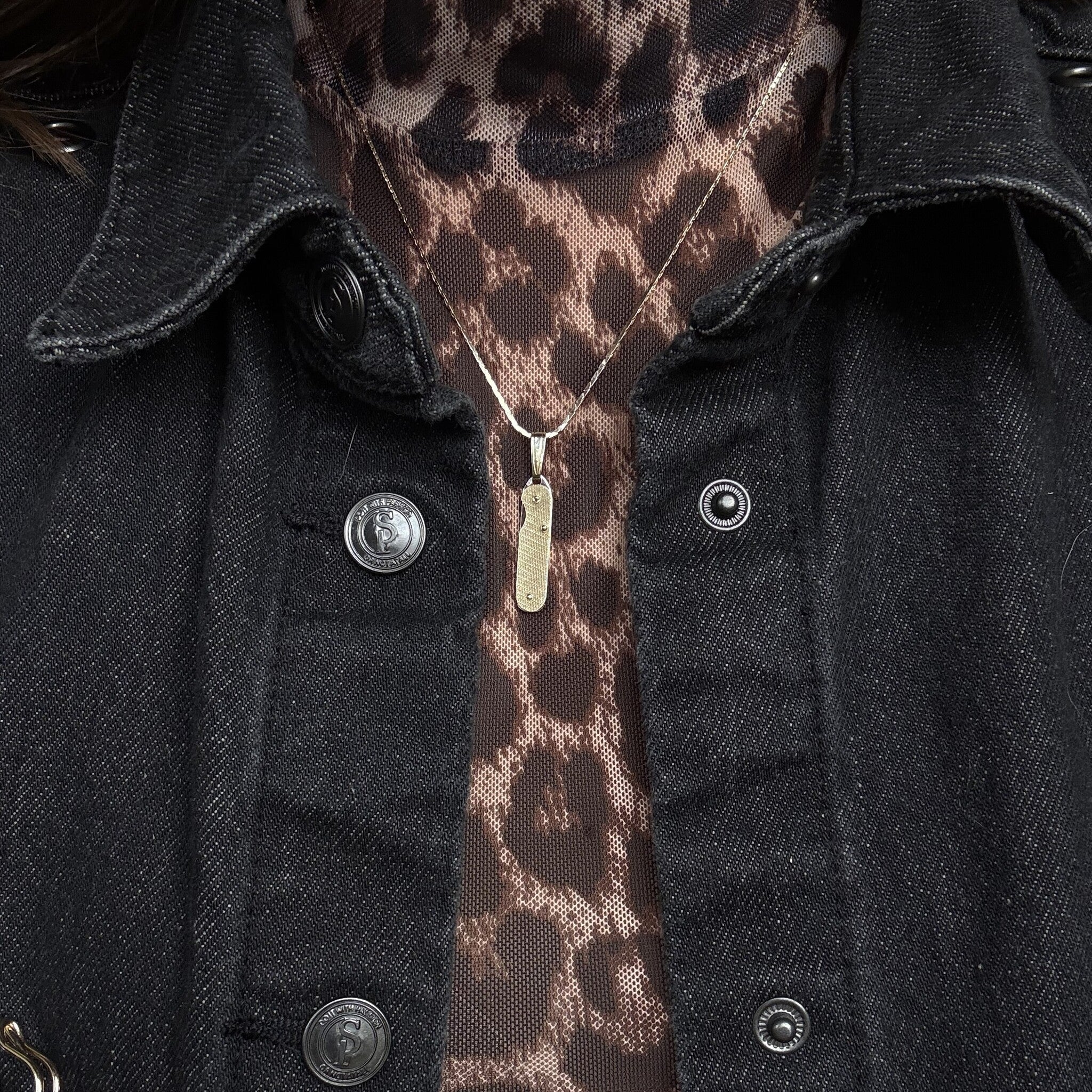 Bicolour vintage gouden zakmes hanger 14 kt