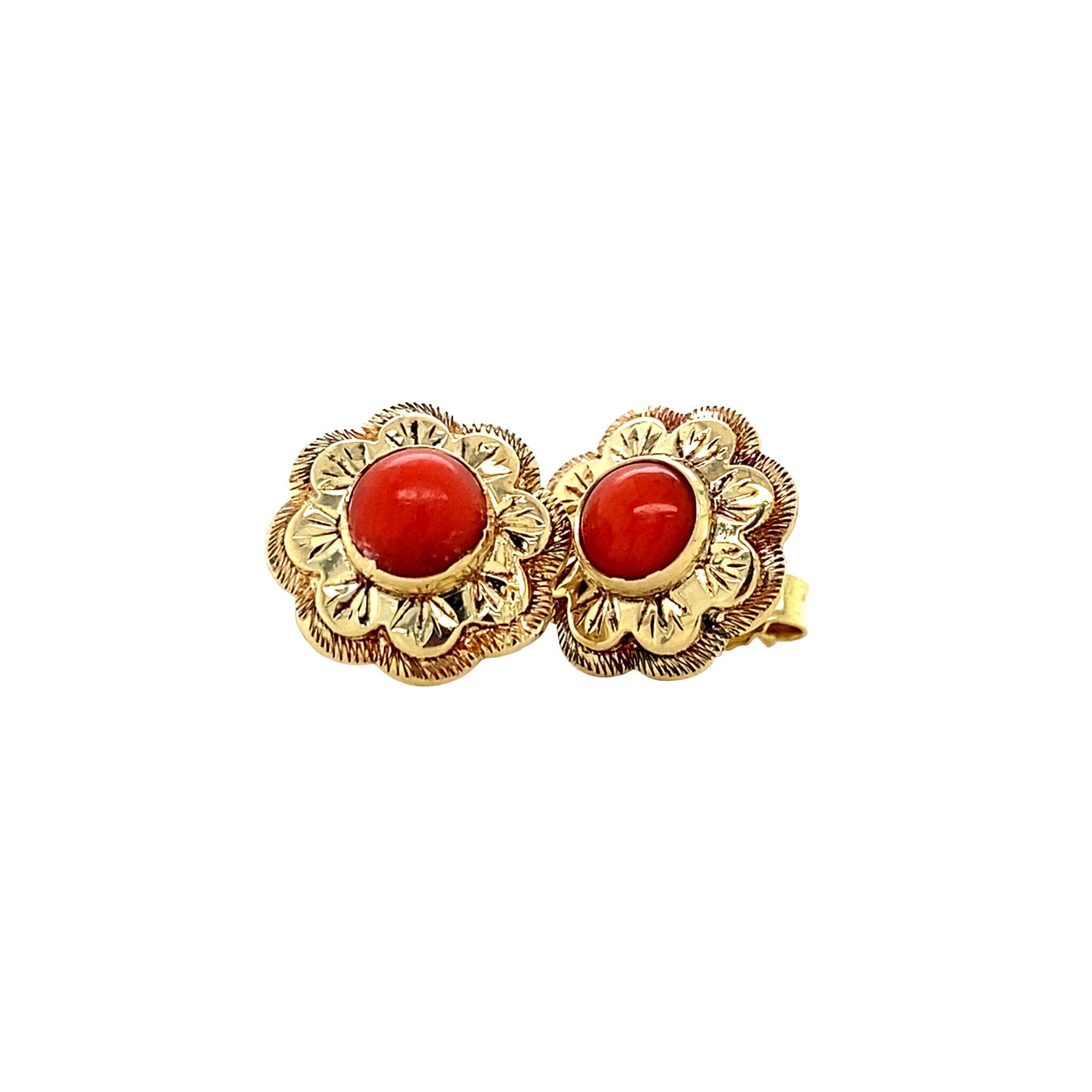 Gold stud earrings with blood coral, 14 kt