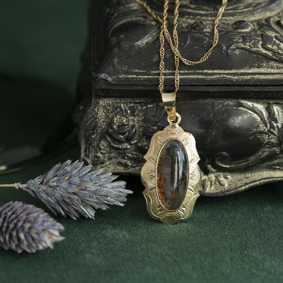 Vintage gold pendant with moss agate, 14 kt