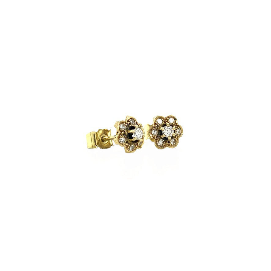 14 kt gold halo stud earrings with diamond