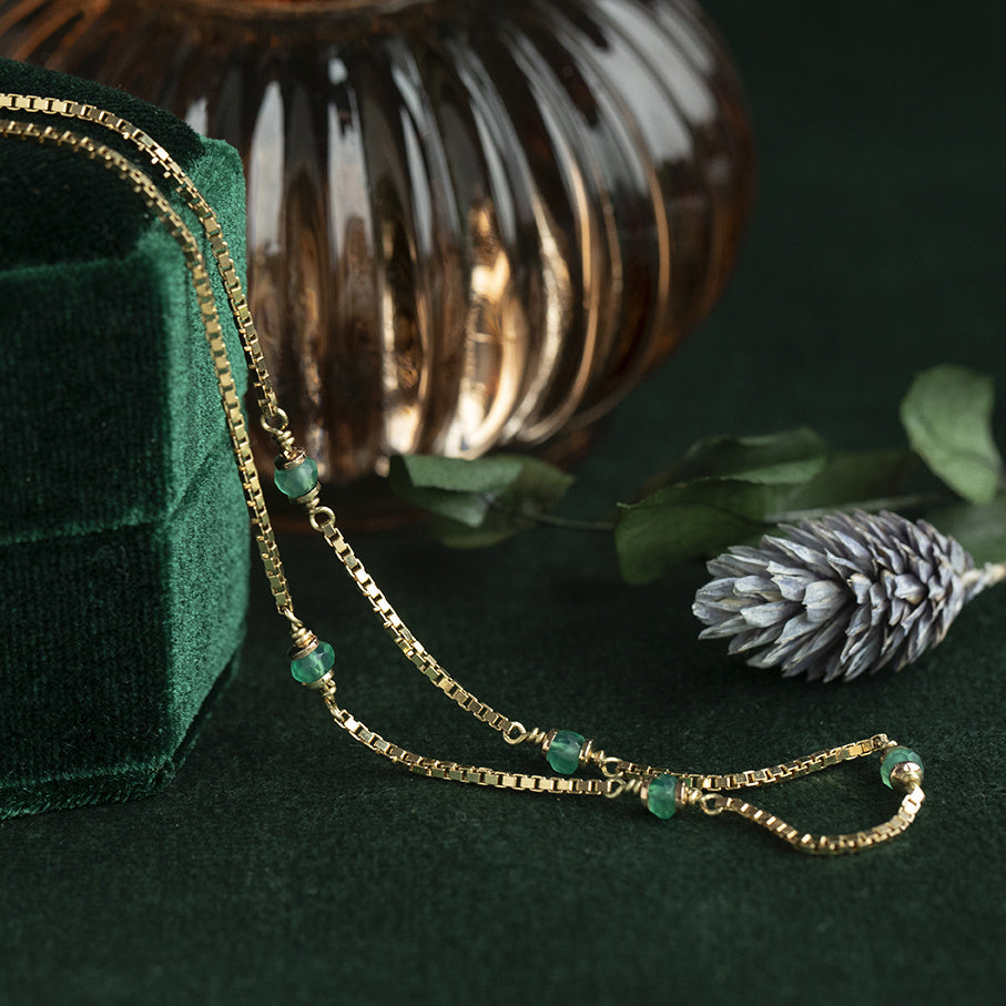 14 kt gold vintage Venetian necklace with green onyx