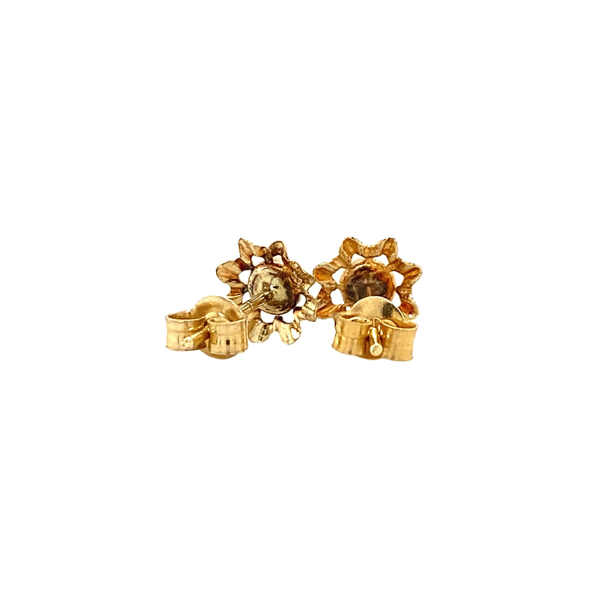 Gouden oorstekers met granaat 14 krt