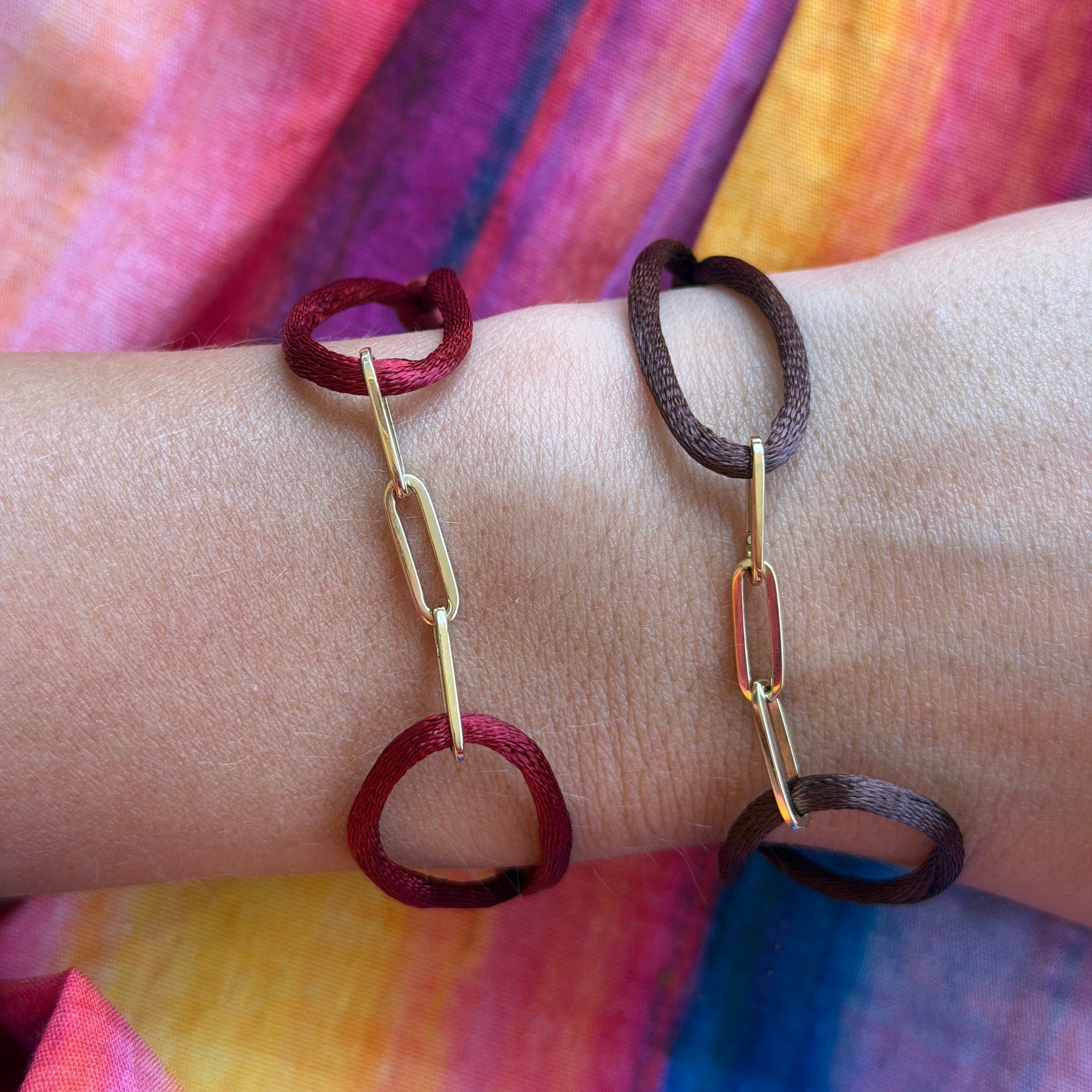 Vintage satijnen armband met closed forever schakel 14 kt