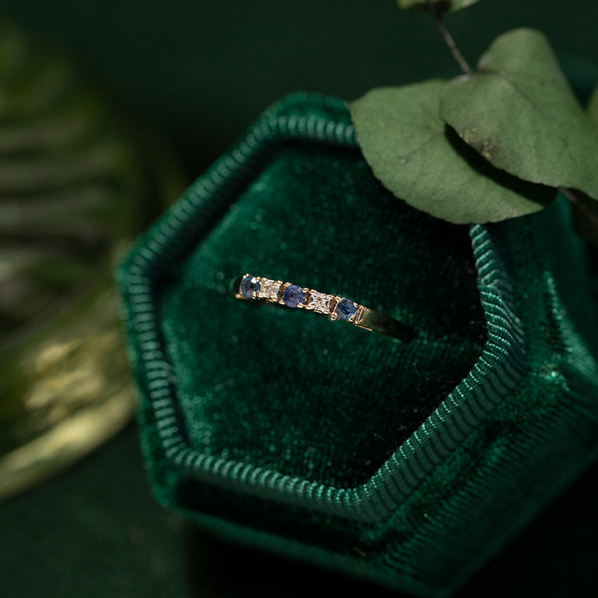 Gouden ring met saffier en diamant 14 kt