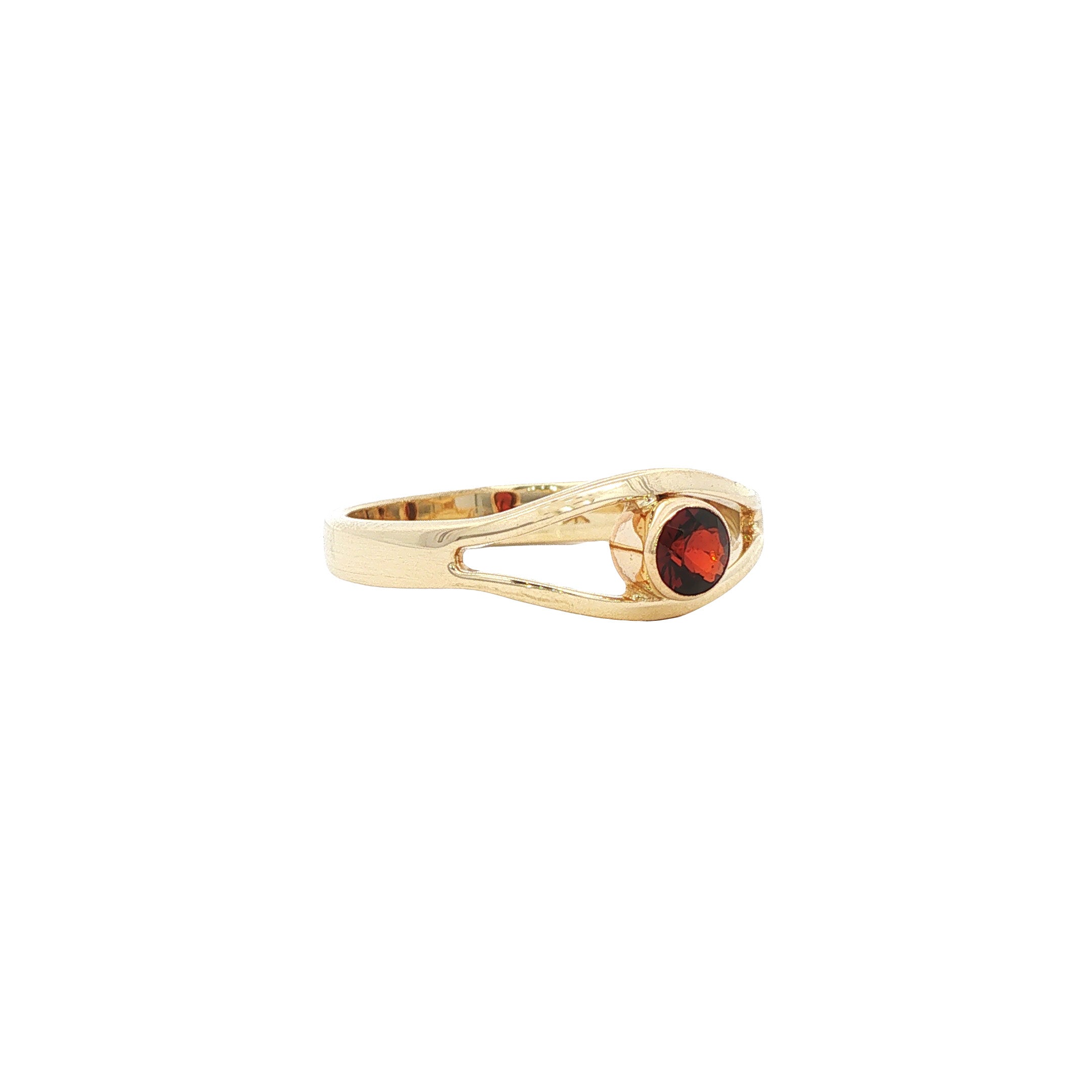 Gouden vintage ring met granaat 14 kt