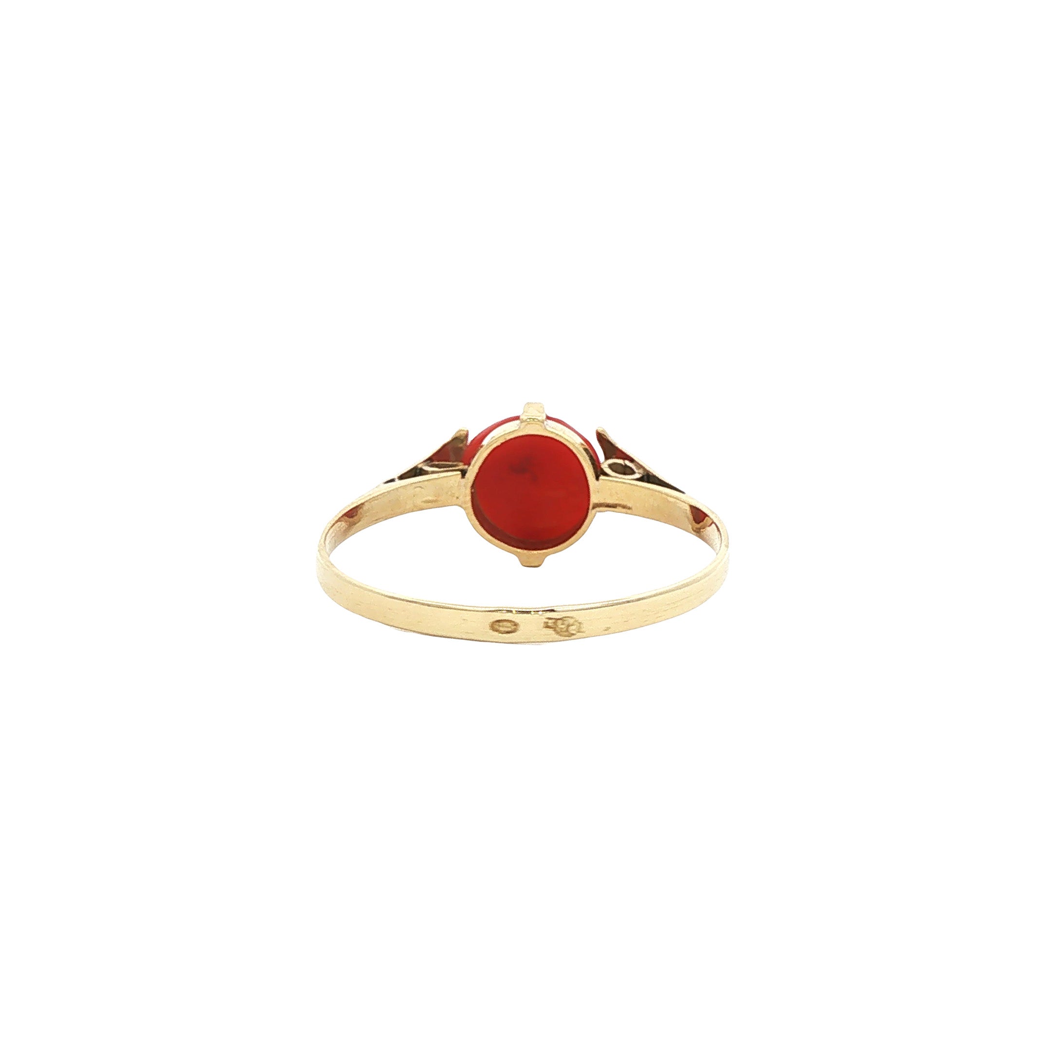 Gouden vintage ring met bloedkoraal 14 kt