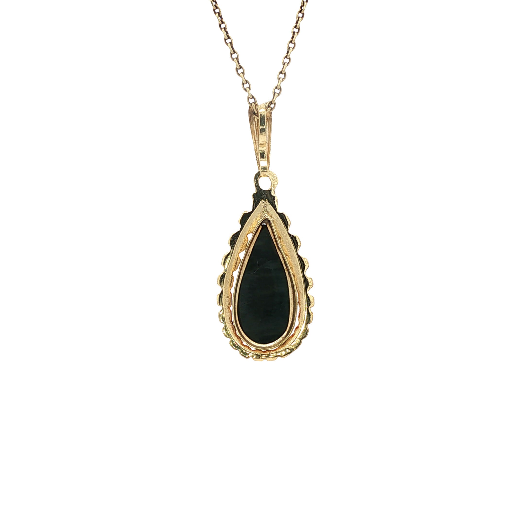 14 kt gold pendant with hematite